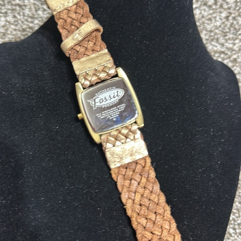 Vintage Fossil watch stainless steel gold color braided band date and time Y2K - Picture 4 of 10